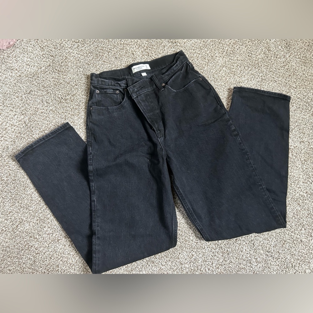A&F 90’s Straight Leg Curve Love